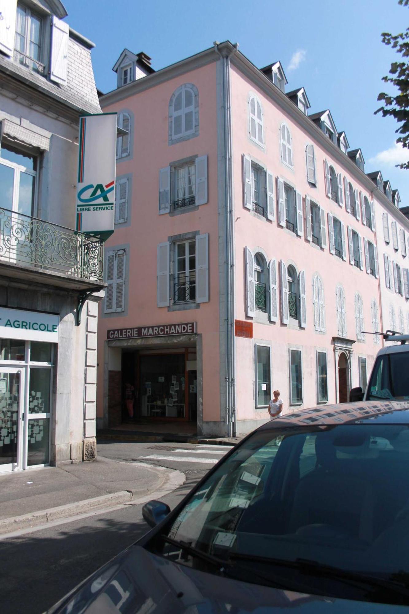 Le 6 Magnifique Appt Bagneres-De-Bigorre 3Etoiles Apartment Exterior photo